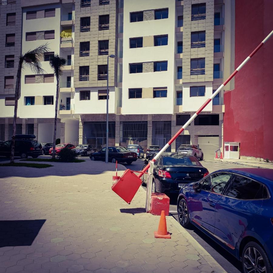 Super Apartement Totalement Neuf A Cote De Marjane Avec La Climatisation Et Wifi Tânger Exterior foto